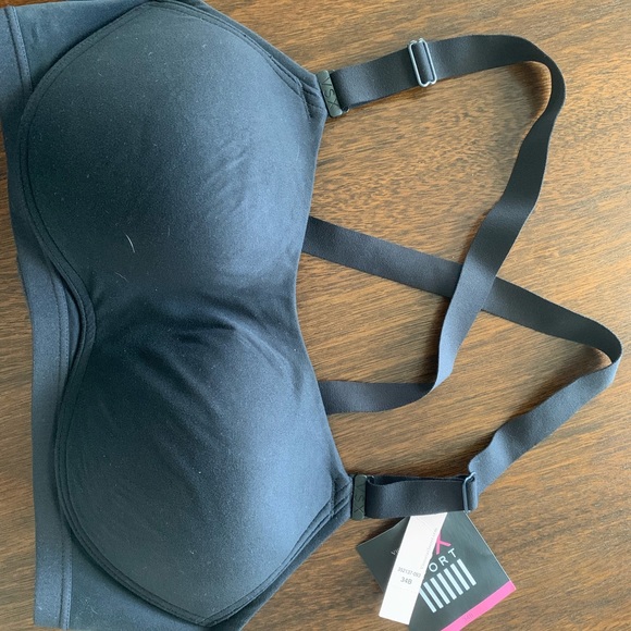 Victoria’s Secret sports bras, brand new - Picture 5 of 5
